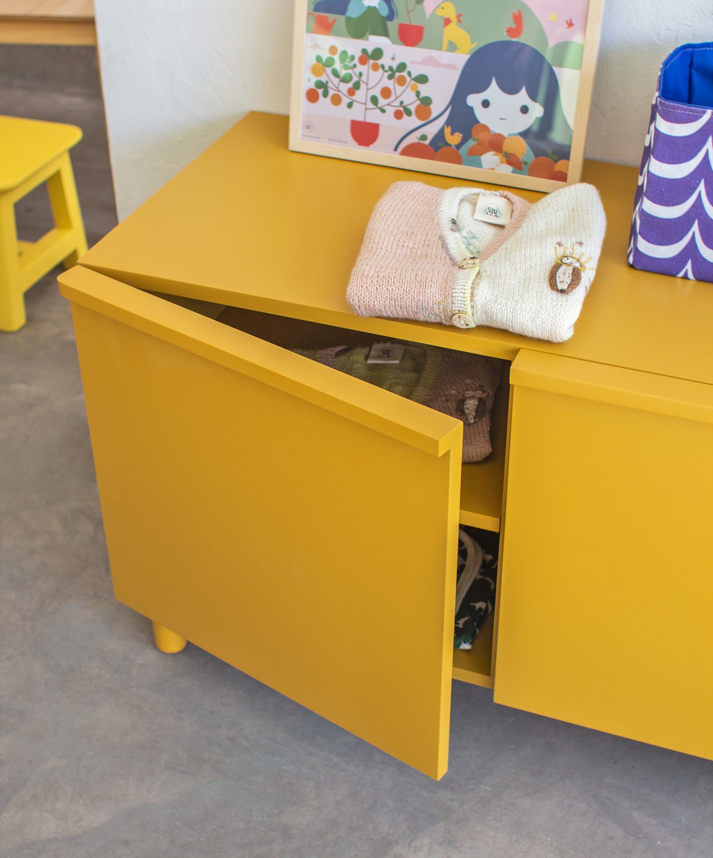 Cómoda LIS / Puertas