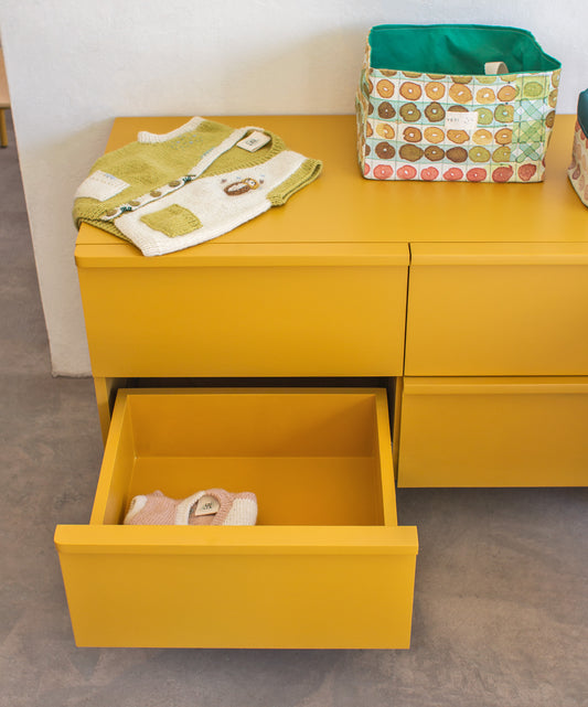 Cómoda LIS / Cajones